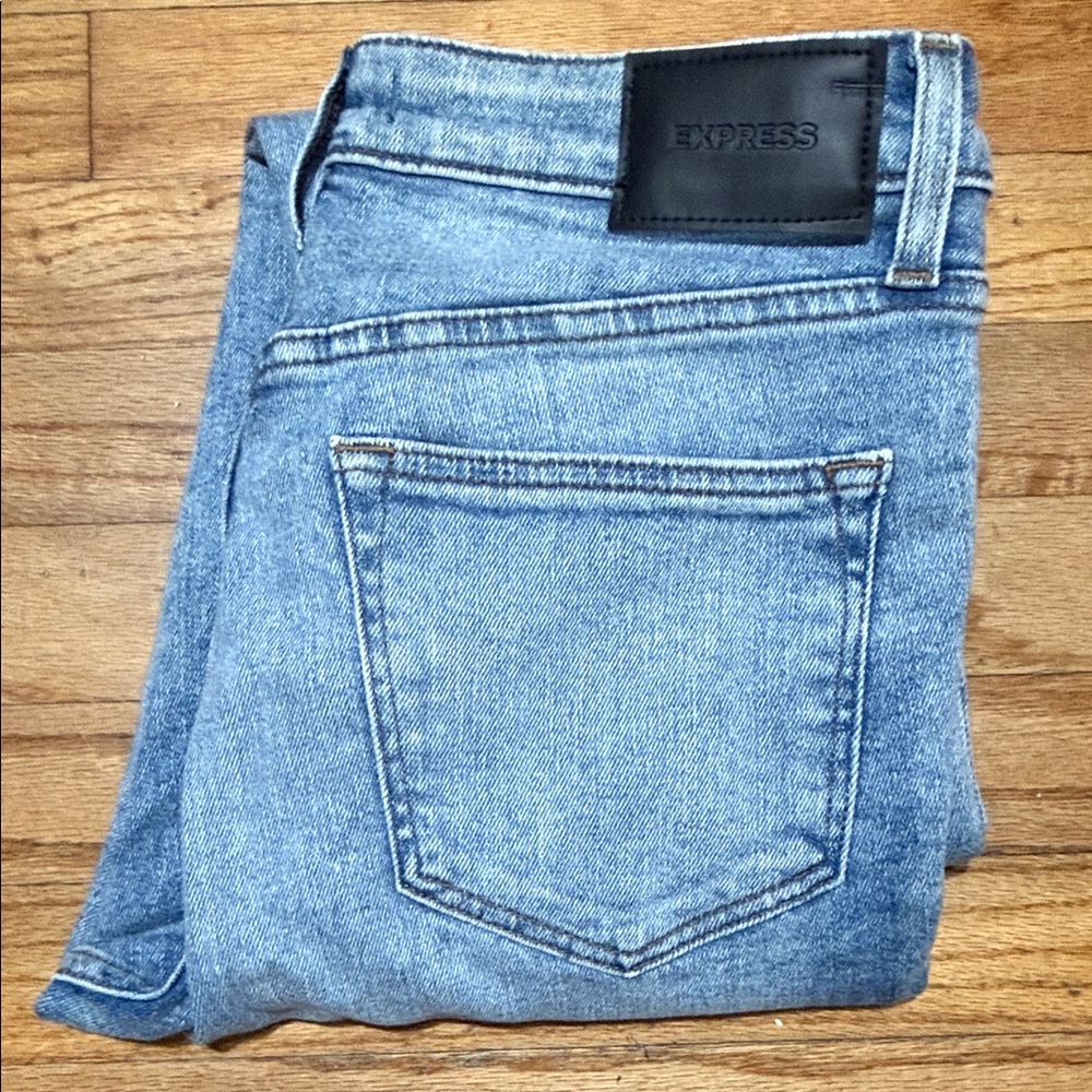 Express Classic Blue Denim Jeans 30x32 NWT